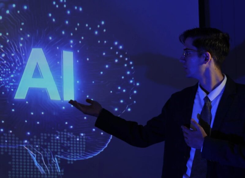 momak u odelu priča o veštačkoj inteligenciji